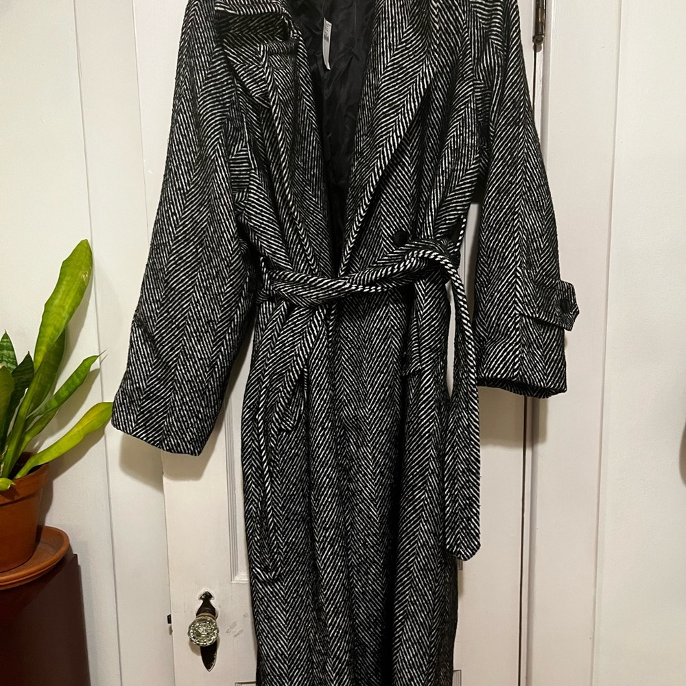 GAP Women's Black and White Herringbone Trench Coat